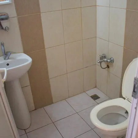 Sarampol Hotel 2*